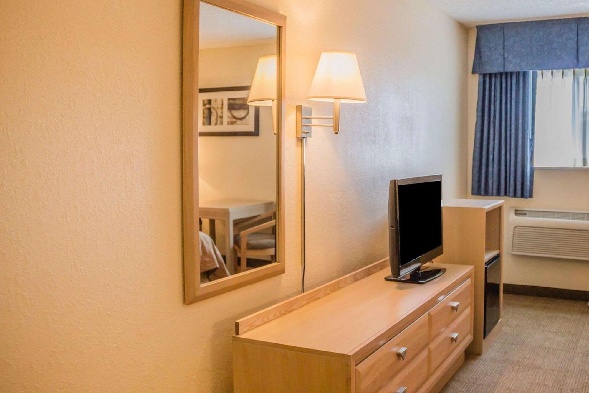 Quality Inn Port Clinton Buitenkant foto